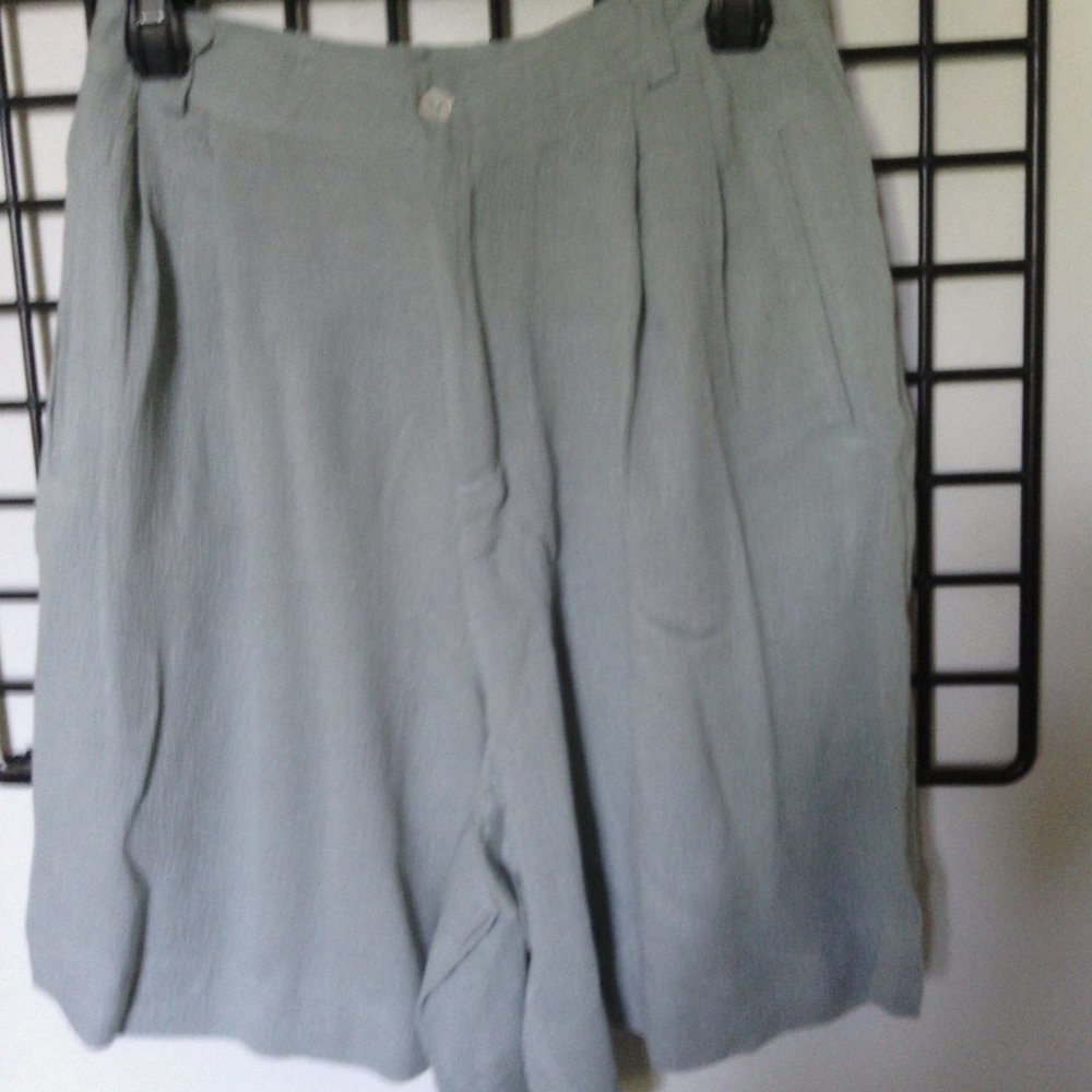 Liz Claiborne Sport Petites High Waist Rayon & Linen Short-Size 10